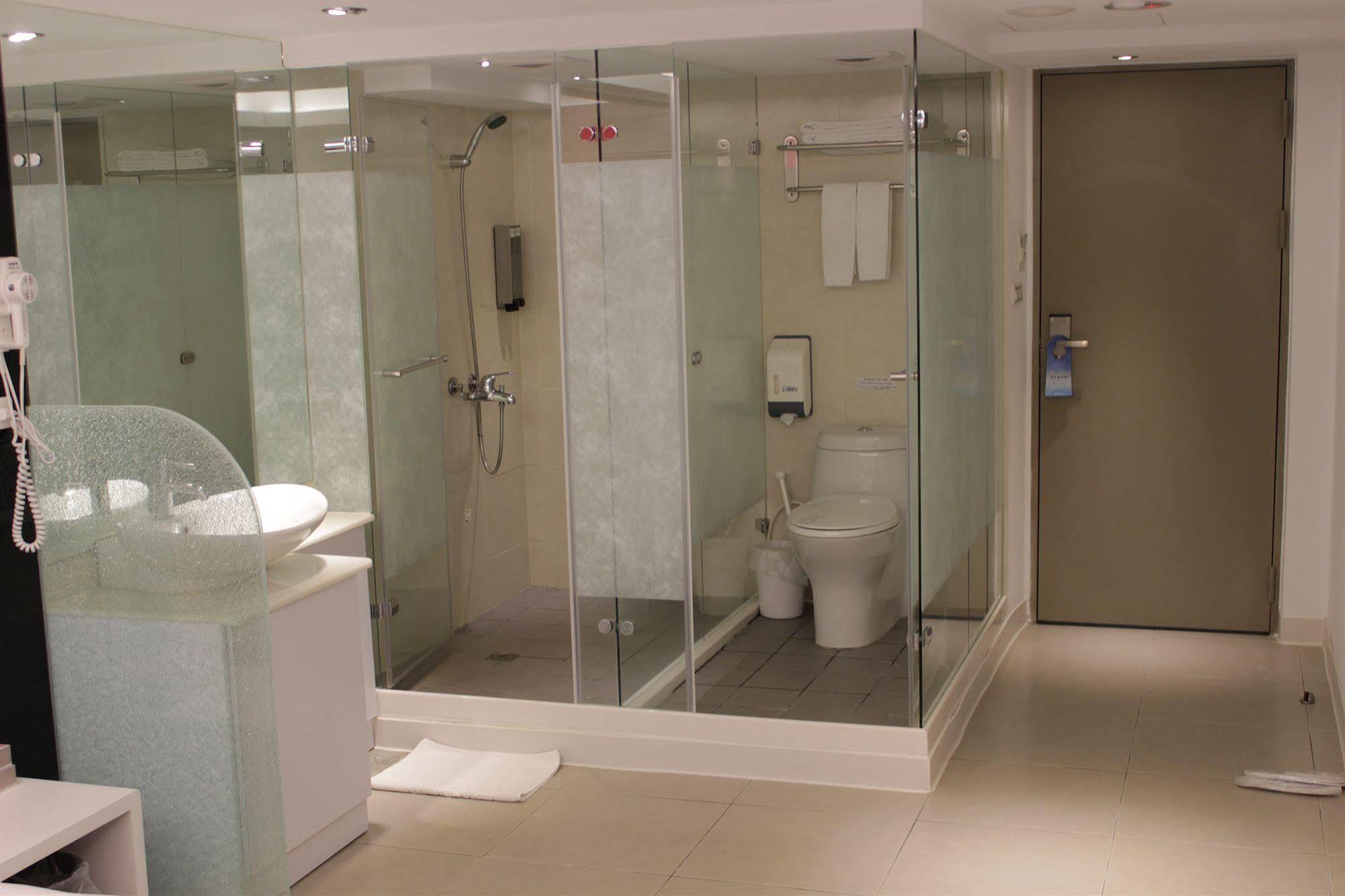 Ximen 135 House Hotel Taipei Exterior photo